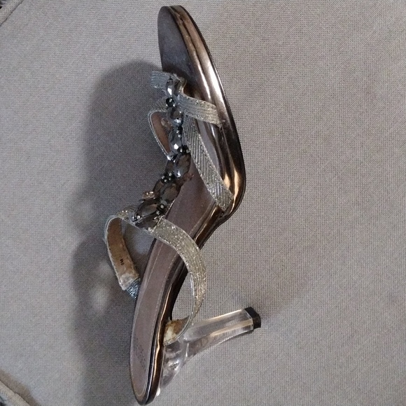 Mootsies Tootsies Metallic Strappy Sandals - Picture 3 of 4